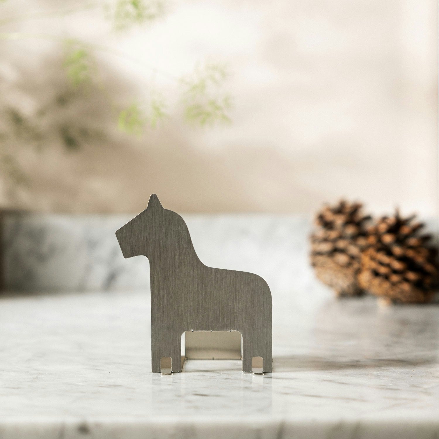 Design House Stockholm Pop-Up Kerzenständer Darlecalia, Edelstahl