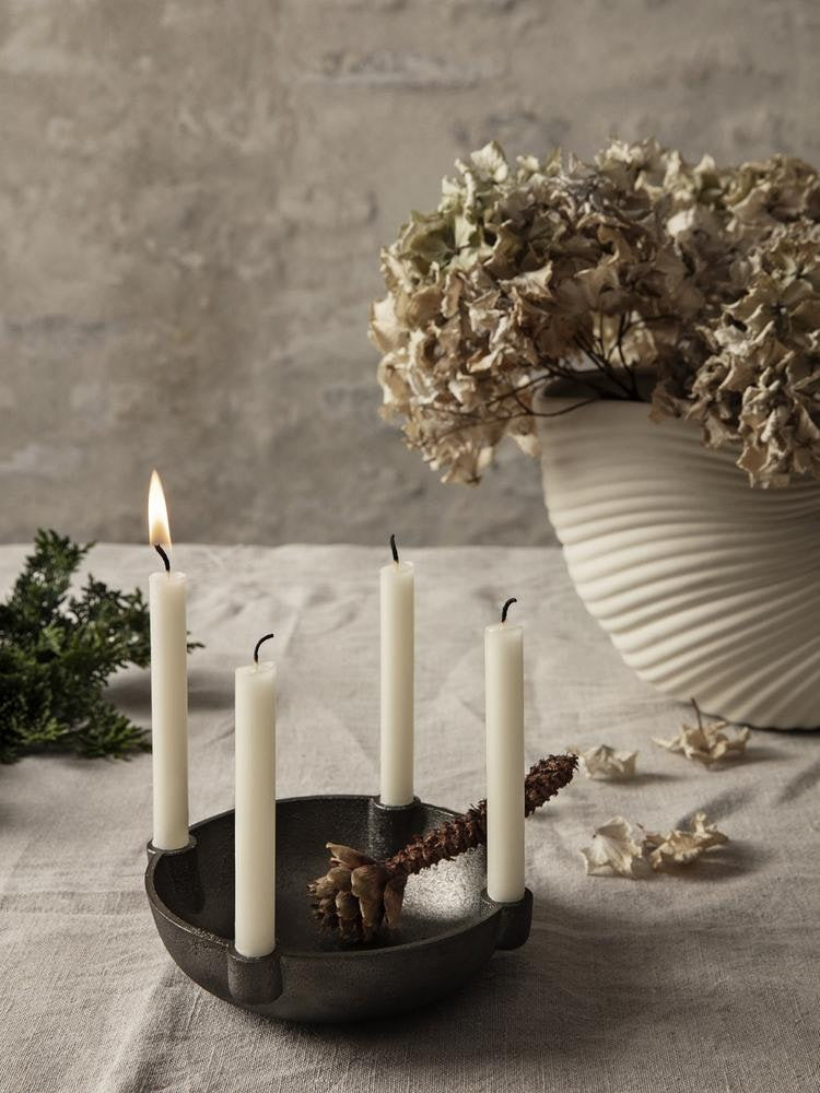 Ferm LIVING Bowl Kerzenständer 15 Cm ,  Black Brass