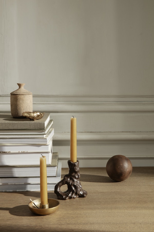 Ferm LIVING Dito Kerzenhalter Steingut 11,5x12 Cm, Dunkelbraun
