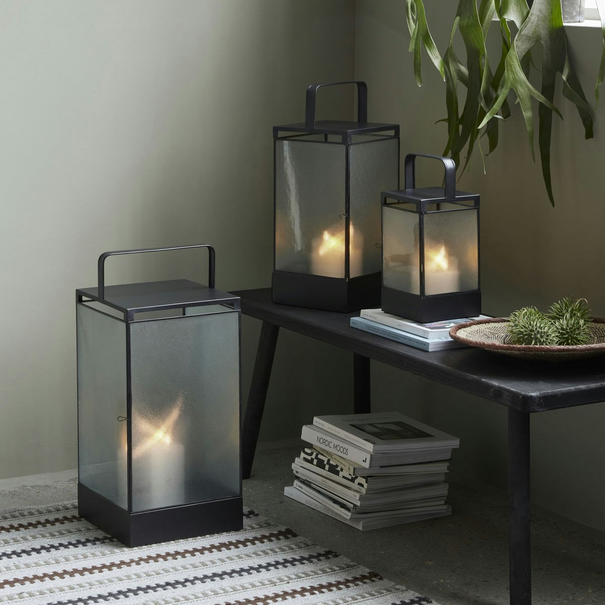House Doctor Blaze Laterne Black Antique 27x50 Cm