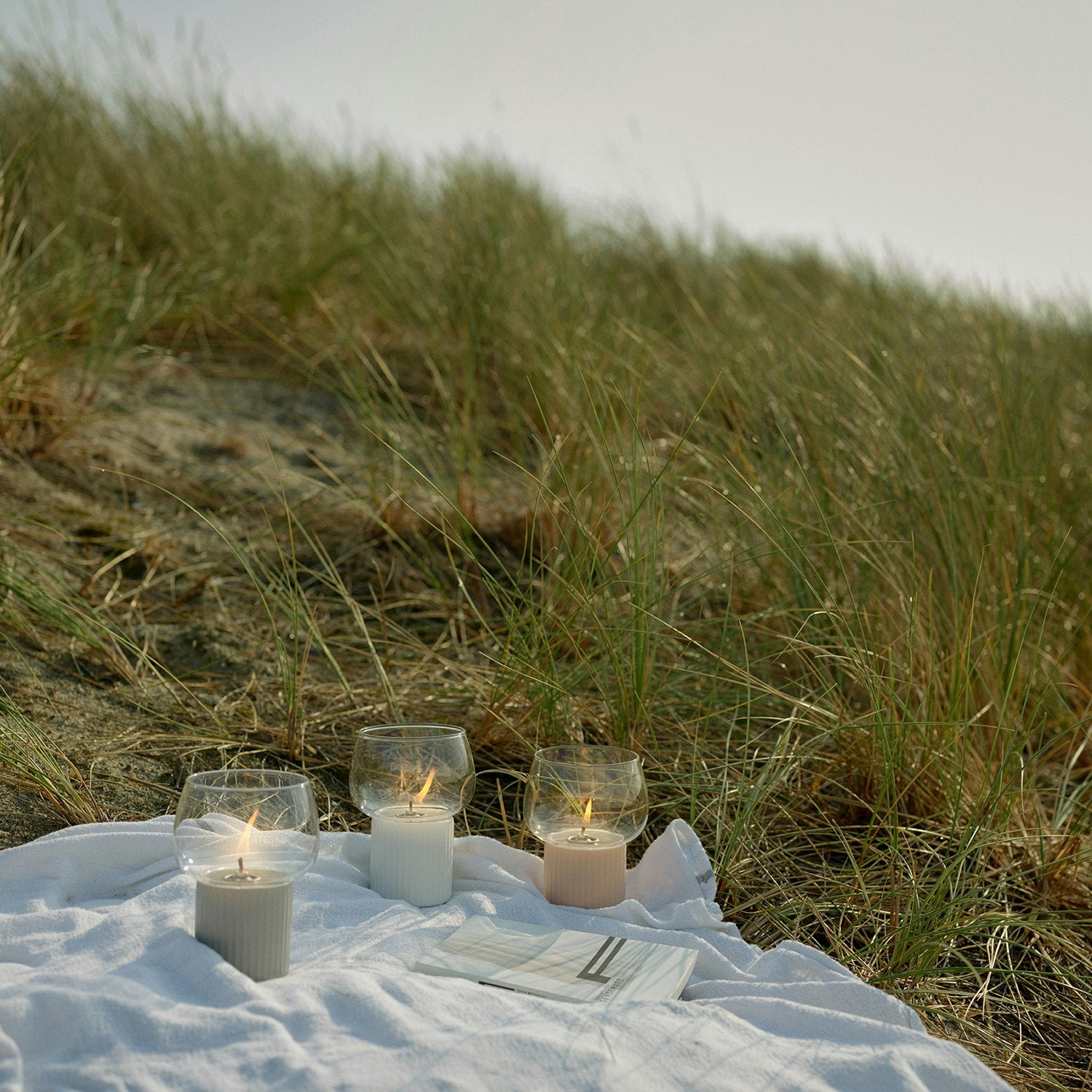 RIG TIG Hygge Hurricane Öllampe, Grau