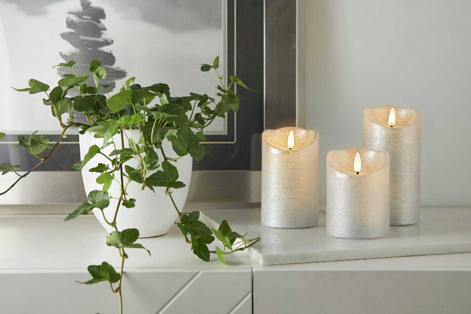 Star Trading Flamme Rustic LED Stumpenkerze Silber, 12 Cm