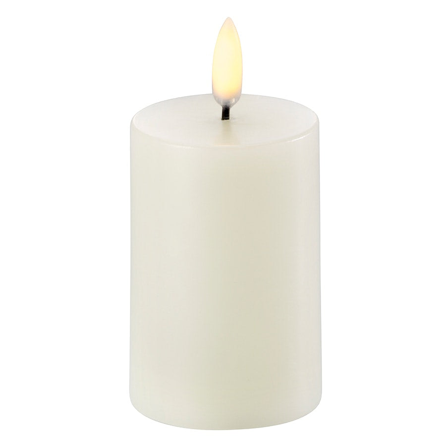  Stumpenkerze Led Nordic White, 5 X 7,5 Cm